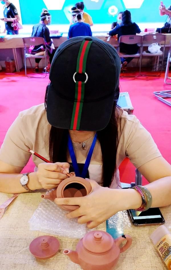 匠心巧思凝南宁 工艺美术精品展绽放艺术与创新之光